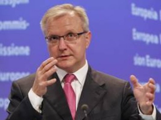 Comisarul Olli Rehn: Regret decizia aberantă a Standard and Poor's de a tăia ratingul a nouă state din zona euro